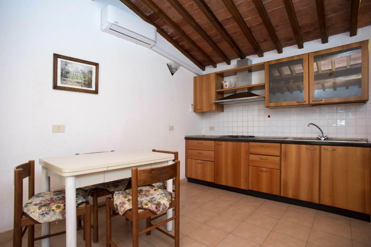 Aparthotel Il Poggio Marcuccio à Lacona Extérieur photo
