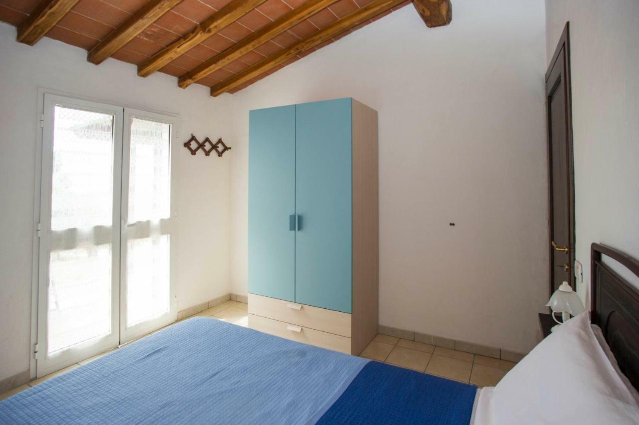 Aparthotel Il Poggio Marcuccio à Lacona Extérieur photo