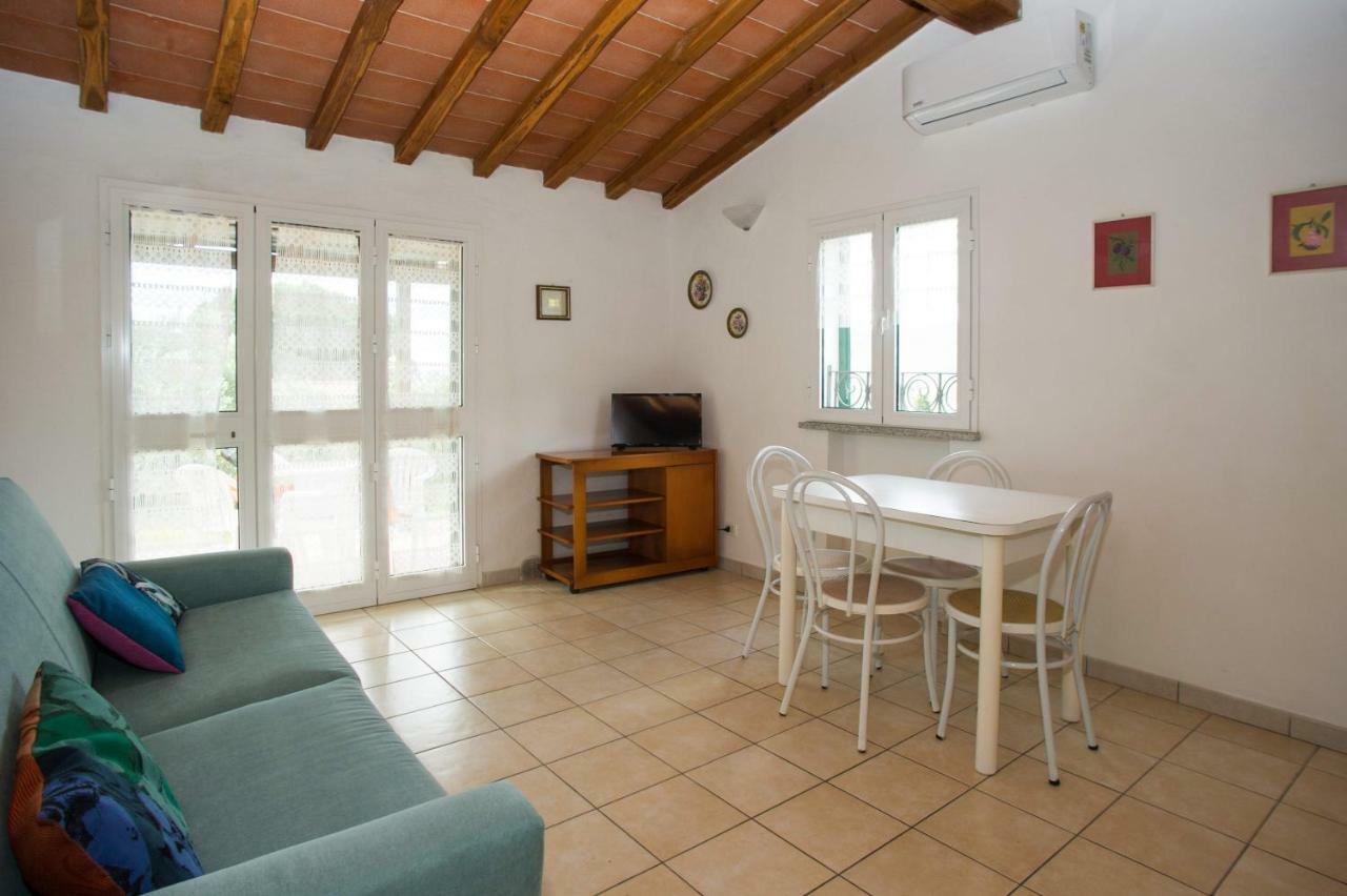 Aparthotel Il Poggio Marcuccio à Lacona Extérieur photo