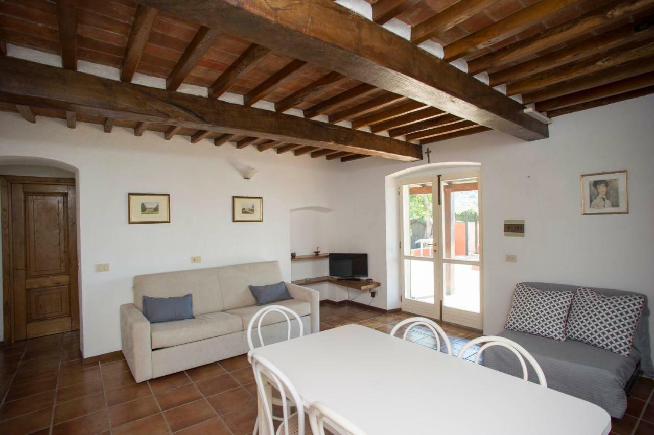 Aparthotel Il Poggio Marcuccio à Lacona Extérieur photo